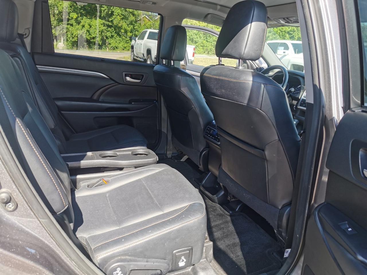 2018 Toyota Highlander Limited V6 - Photo #20