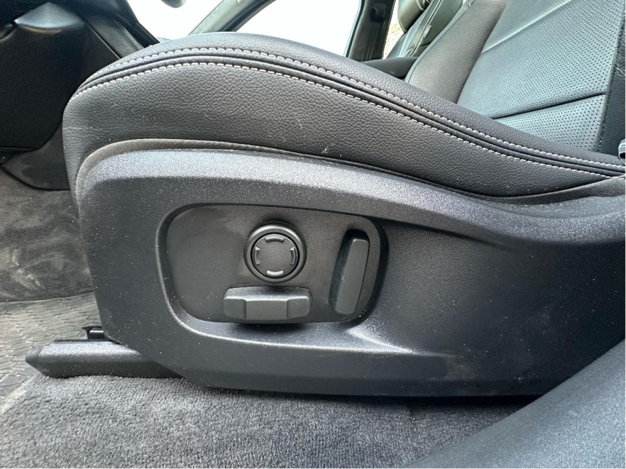 2024 Jaguar F-PACE P250 R-Dynamic S Photo