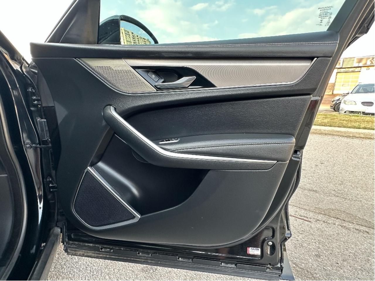 2024 Jaguar F-PACE P250 R-Dynamic S Photo