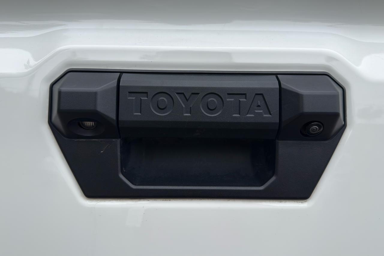 2024 Toyota Tacoma Double Cab AT TRD Off Road Premium Photo