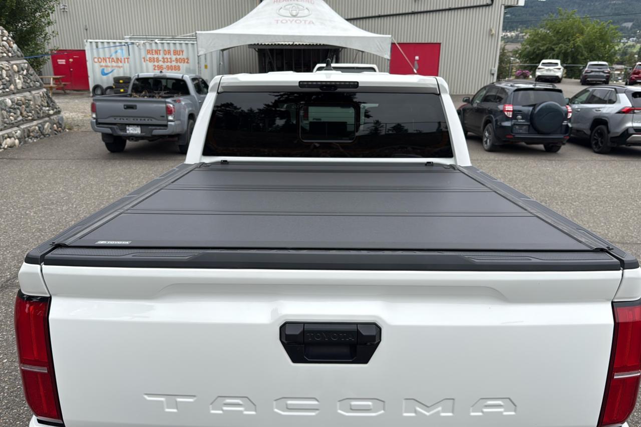 2024 Toyota Tacoma Double Cab AT TRD Off Road Premium Photo