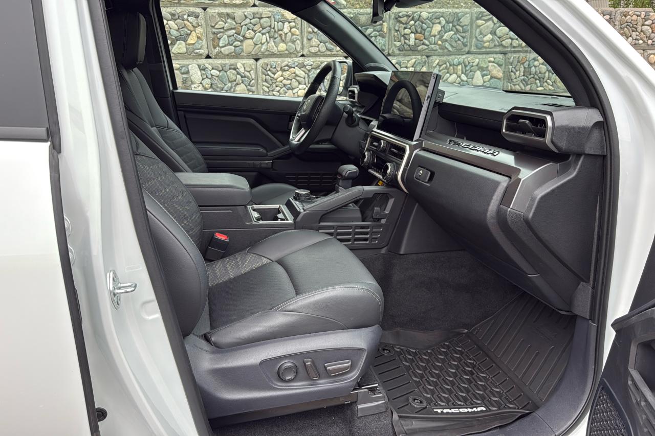 2024 Toyota Tacoma Double Cab AT TRD Off Road Premium Photo
