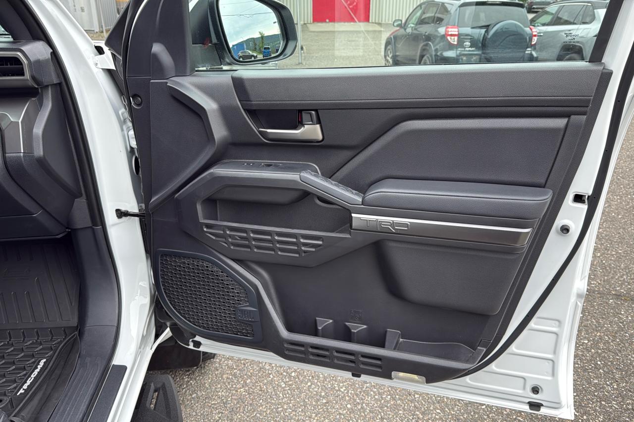 2024 Toyota Tacoma Double Cab AT TRD Off Road Premium Photo