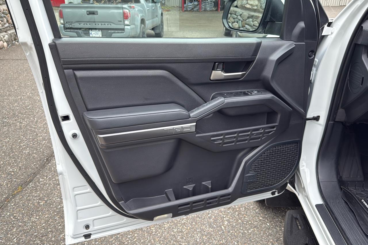 2024 Toyota Tacoma Double Cab AT TRD Off Road Premium Photo