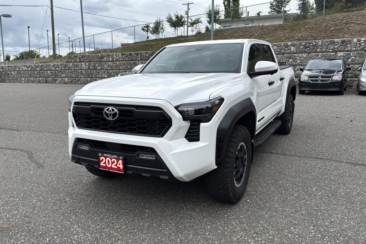 2024 Toyota Tacoma Double Cab AT TRD Off Road Premium Photo