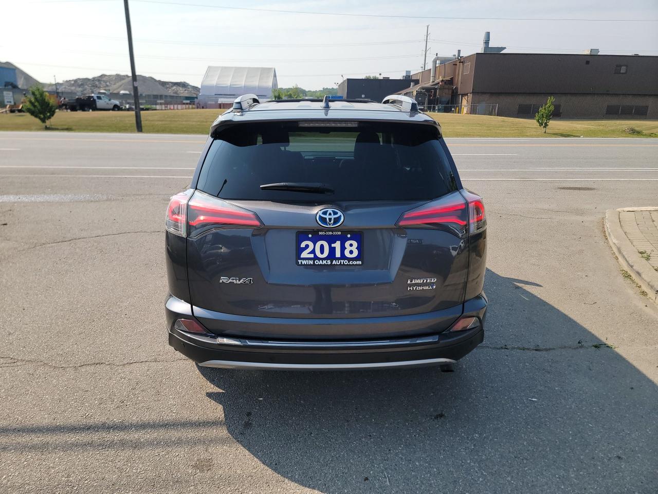 2018 Toyota RAV4 Hybrid Limited - Photo #7