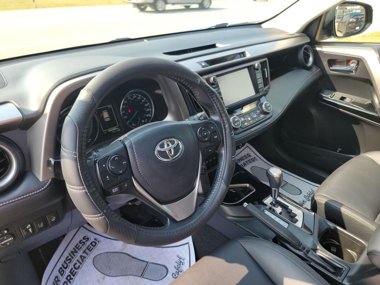 2018 Toyota RAV4 Hybrid Limited - Photo #10