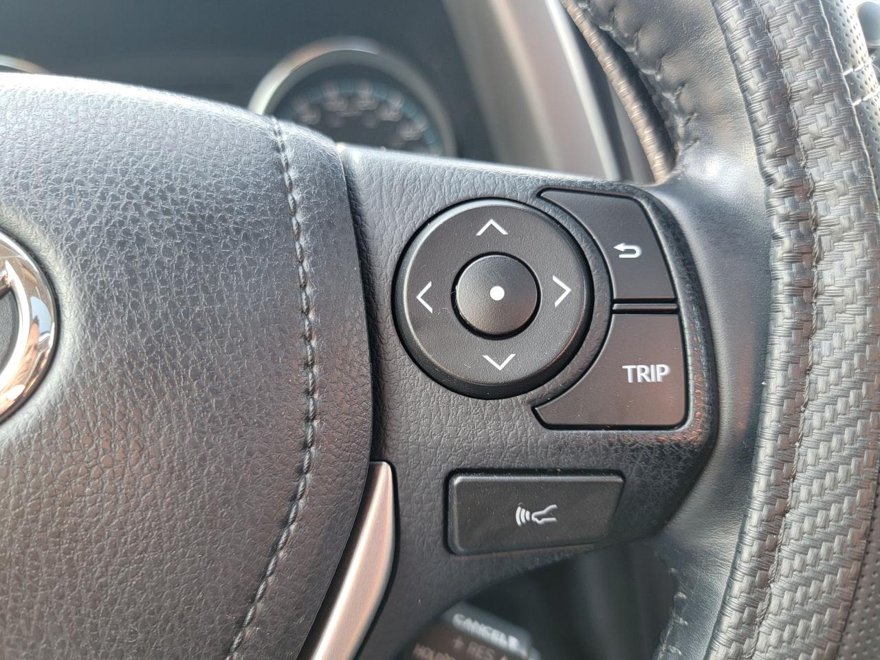 2018 Toyota RAV4 Hybrid Limited - Photo #22