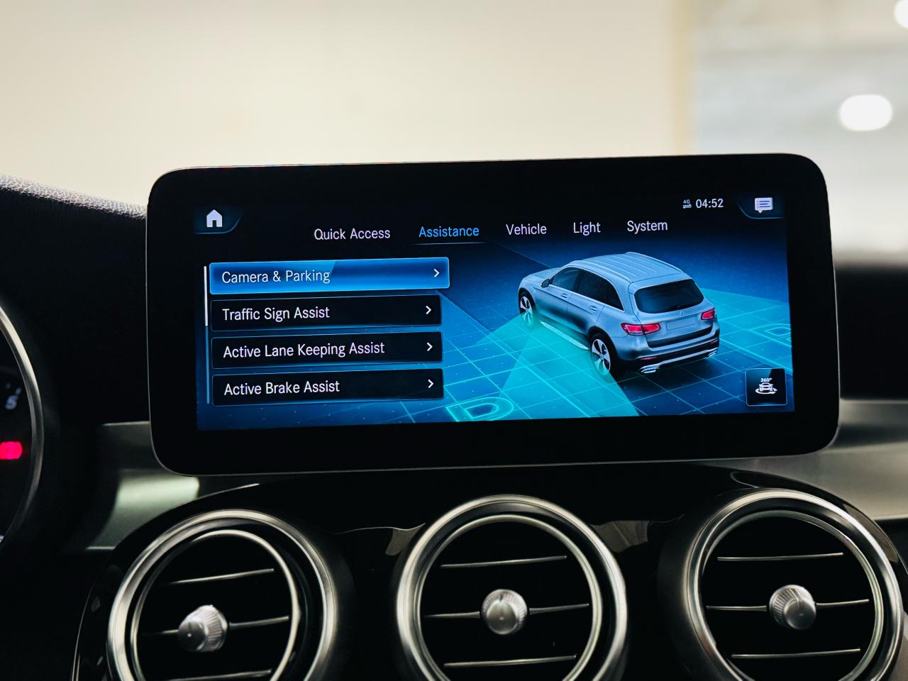 2020 Mercedes-Benz GLC 300 GLC 300 - Photo #17