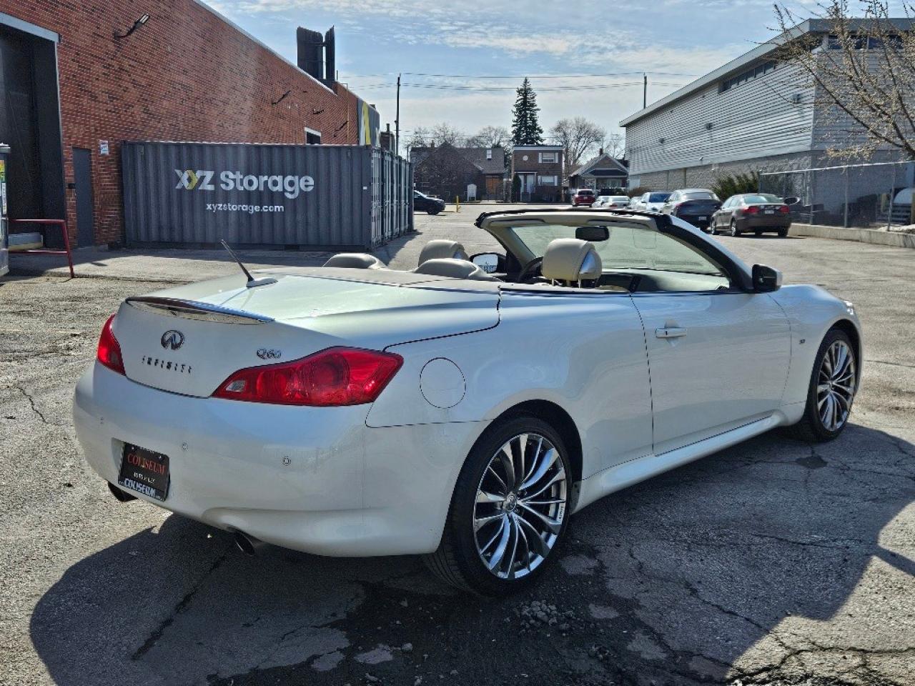 2014 Infiniti Q60 SPORT CONVERTIBLE-TECH PKG-NAVIGATION Photo4