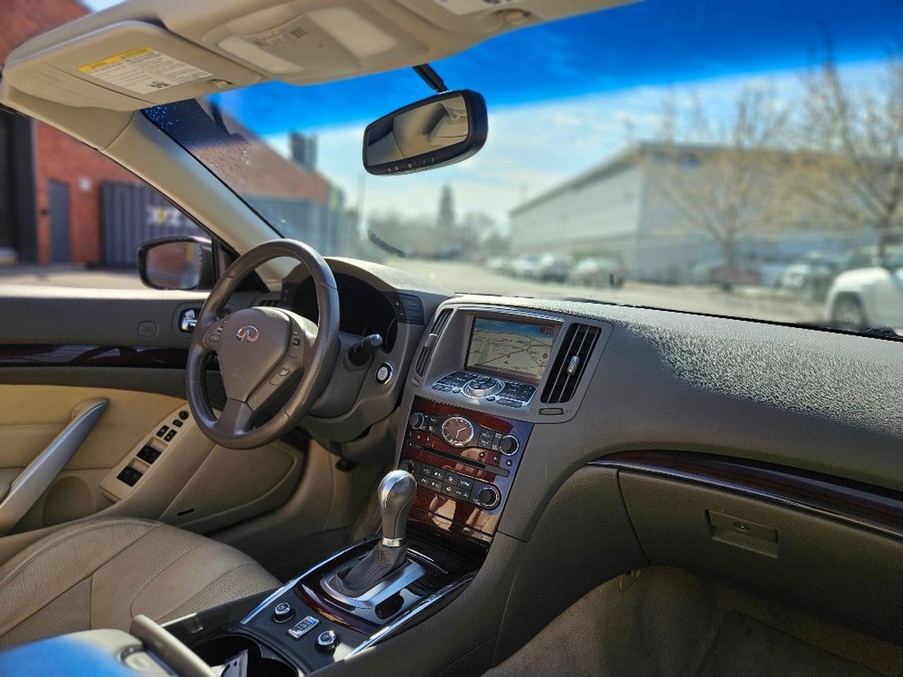 2014 Infiniti Q60 SPORT CONVERTIBLE-TECH PKG-NAVIGATION Photo