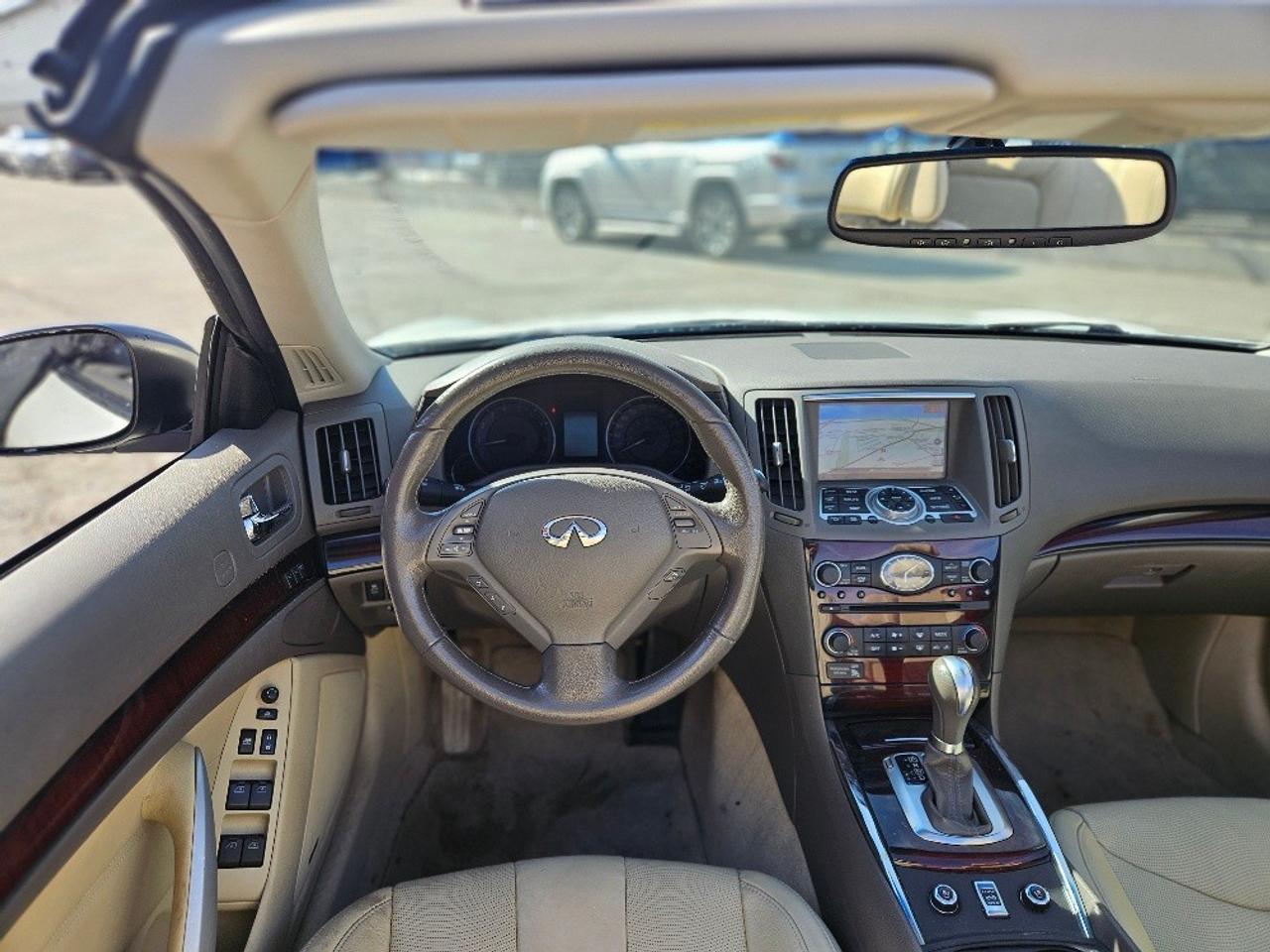 2014 Infiniti Q60 SPORT CONVERTIBLE-TECH PKG-NAVIGATION Photo