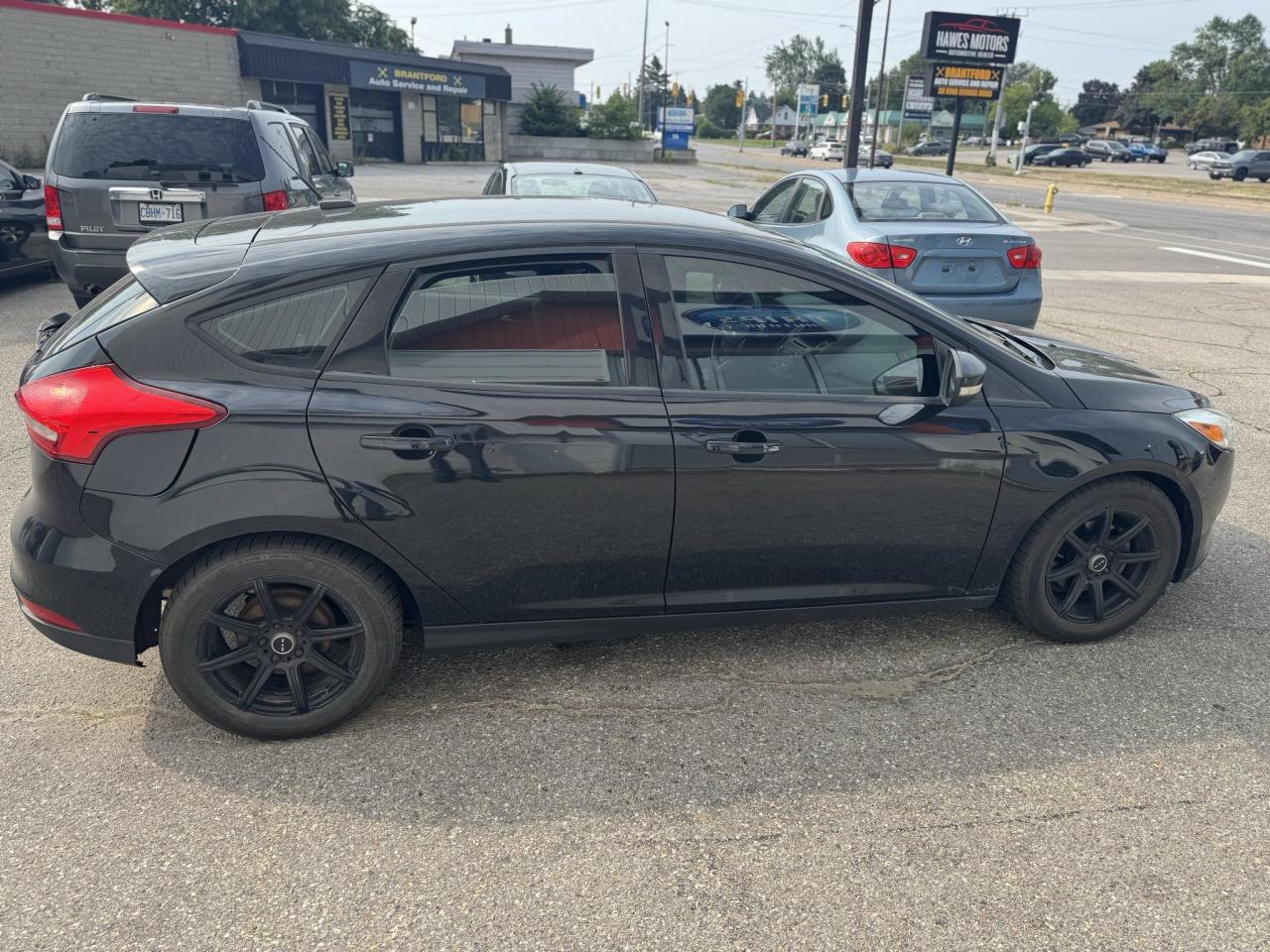 2016 Ford Focus SE - Photo #3