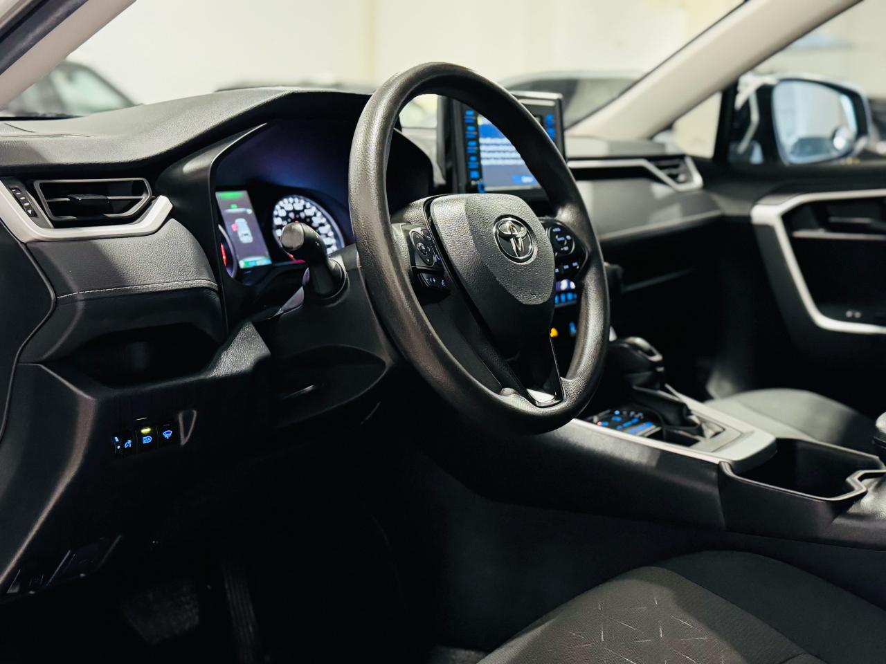 2022 Toyota RAV4 LE | AWD - Photo #7