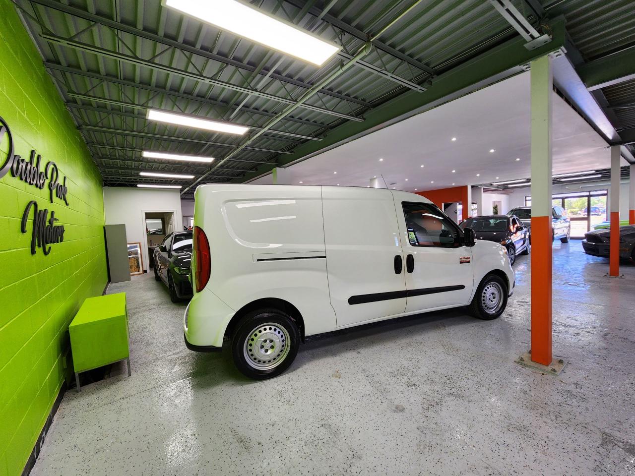 2022 RAM ProMaster City Cargo Van Clean Low Kms Ready to Work - Photo #6