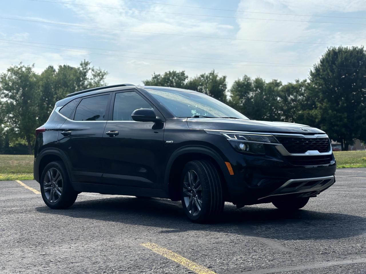 2021 Kia Seltos EX AWD - Photo #3