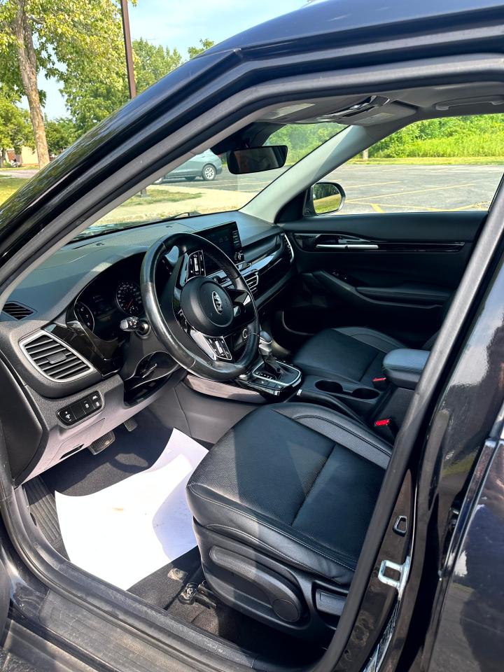 2021 Kia Seltos EX AWD - Photo #8