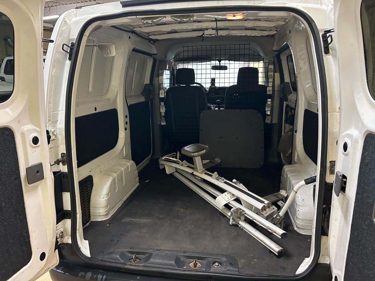 2015 Chevrolet City Express LS - Photo #8