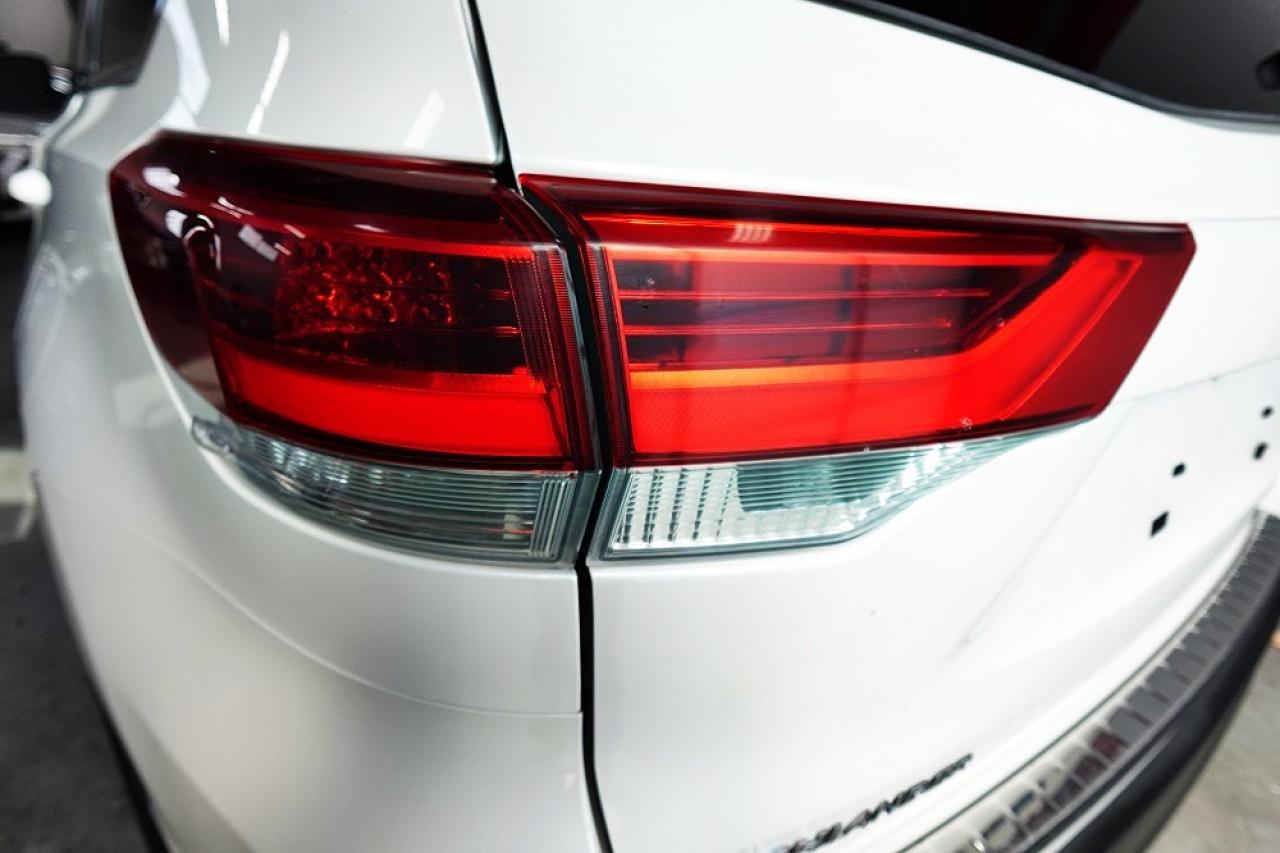 2017 Toyota Highlander Hybrid XLE  MODEL,NO ACCIDENT WELL MAINTAIN,AWD,7 PASS - Photo #9