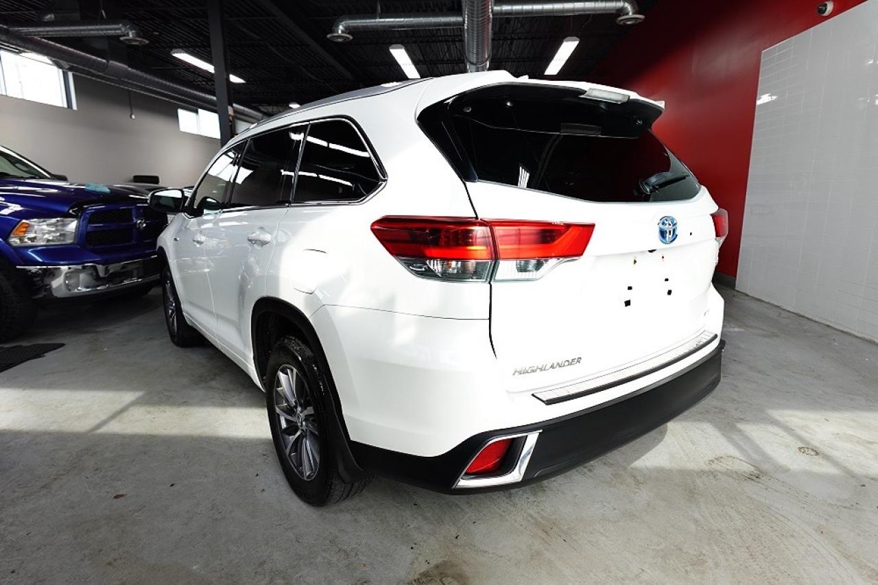 2017 Toyota Highlander Hybrid XLE  MODEL,NO ACCIDENT WELL MAINTAIN,AWD,7 PASS - Photo #4