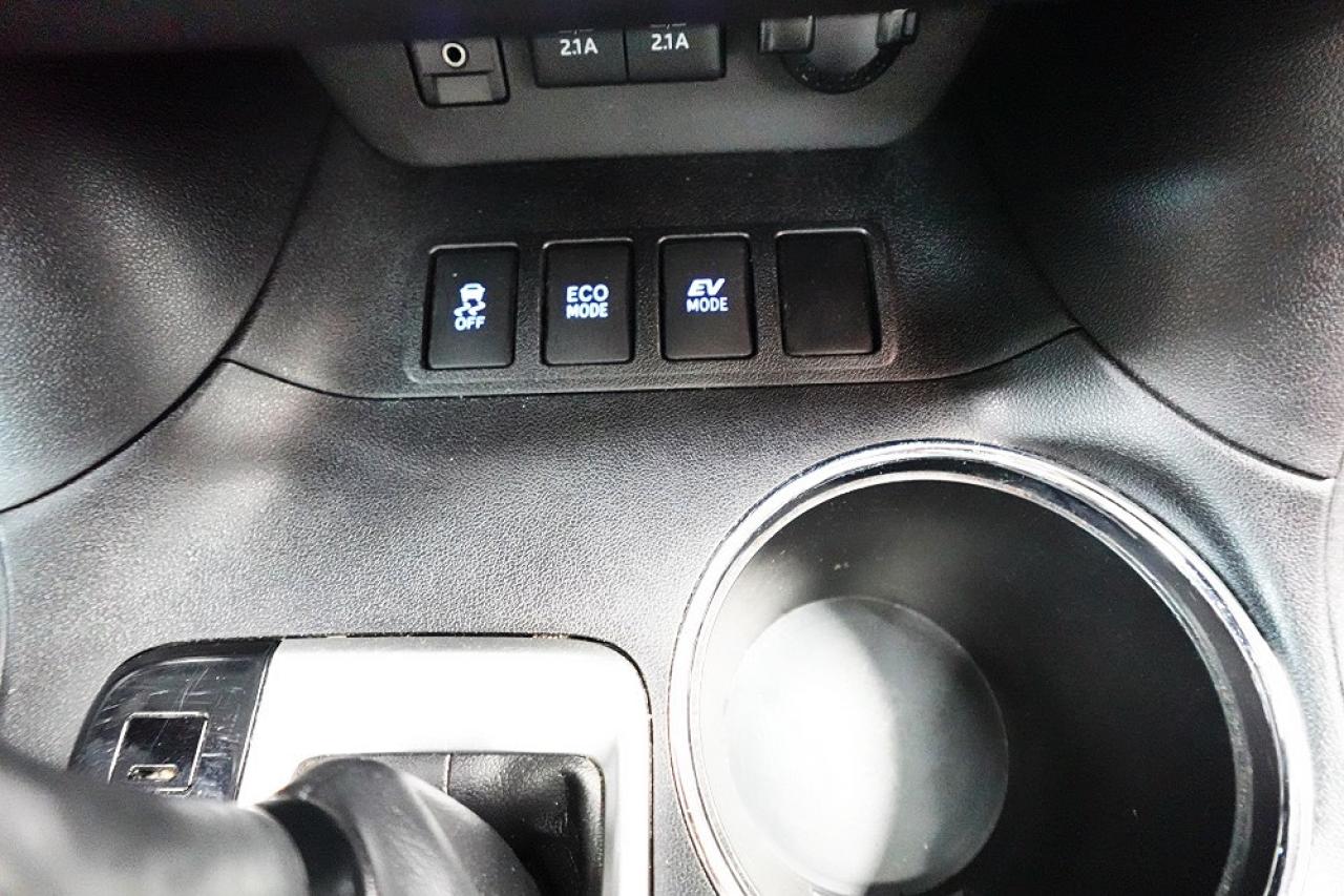 2017 Toyota Highlander Hybrid XLE  MODEL,NO ACCIDENT WELL MAINTAIN,AWD,7 PASS - Photo #28