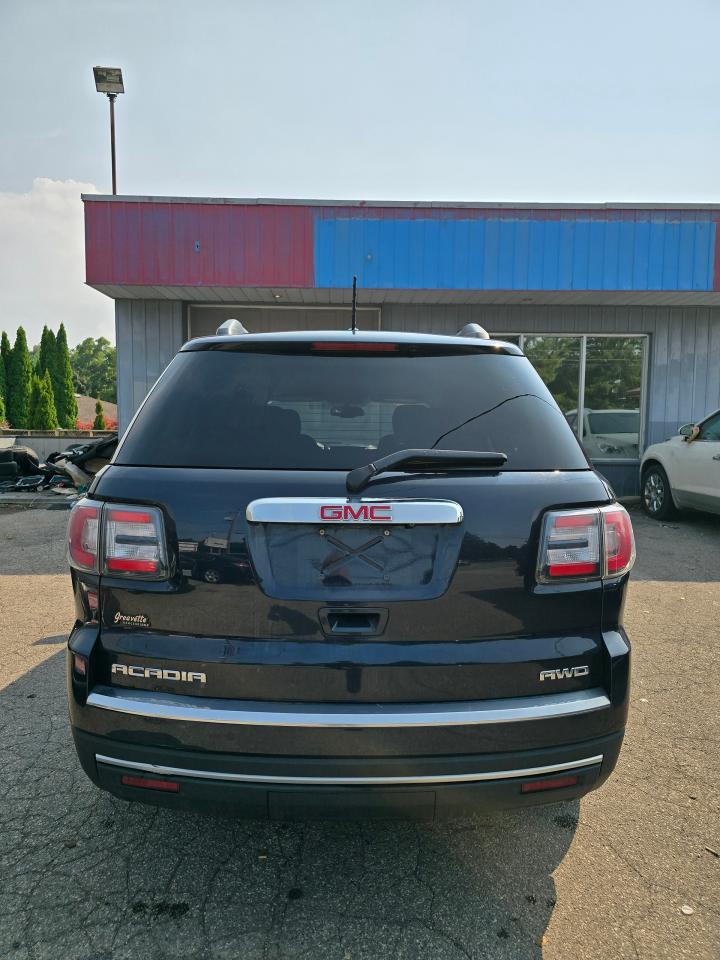 2015 GMC Acadia AWD 4DR SLE2 - Photo #11