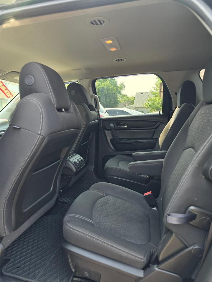 2015 GMC Acadia AWD 4DR SLE2 - Photo #13