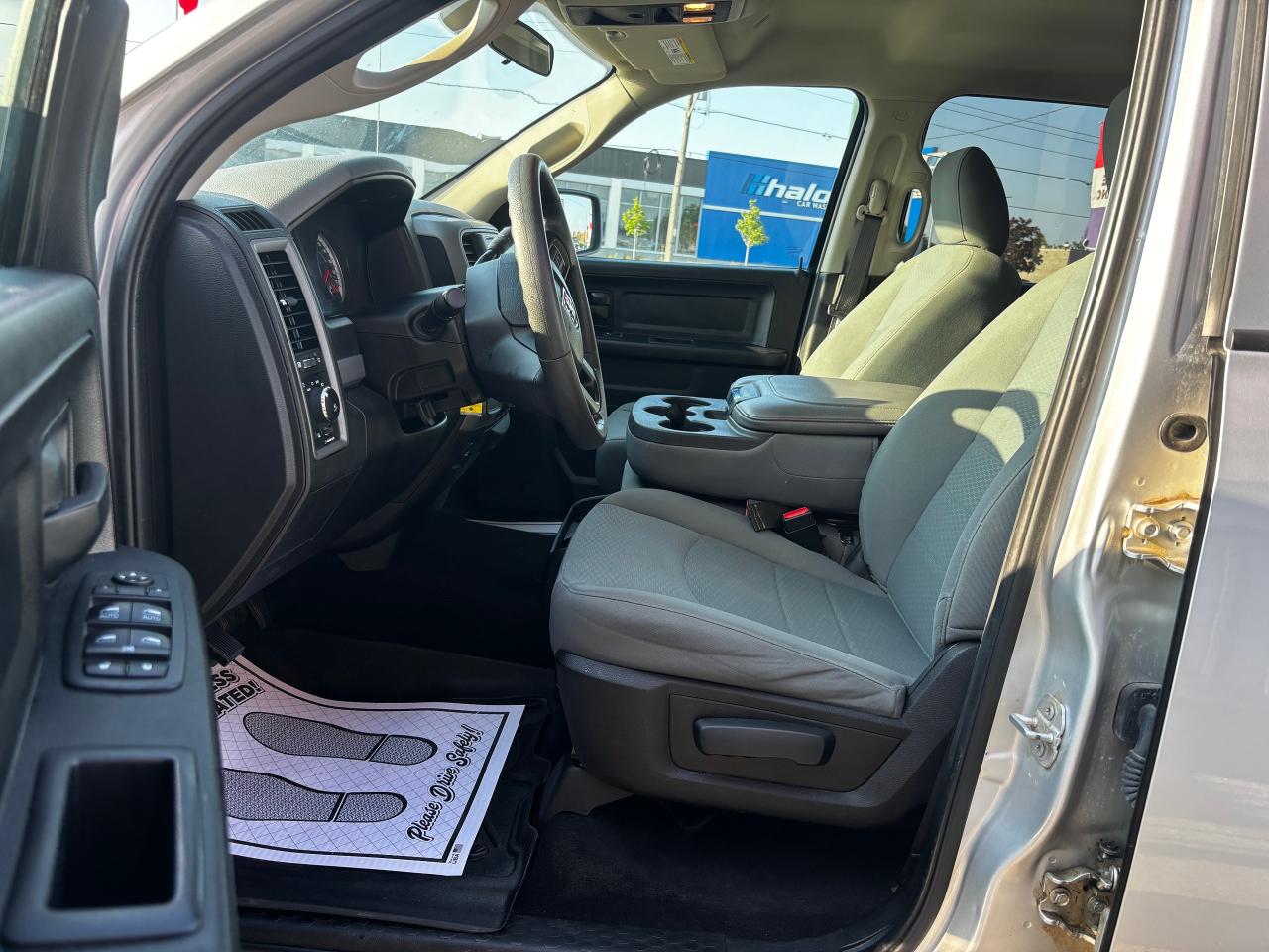 2019 RAM 1500 Classic CLASSIC EXPRESS - Photo #9