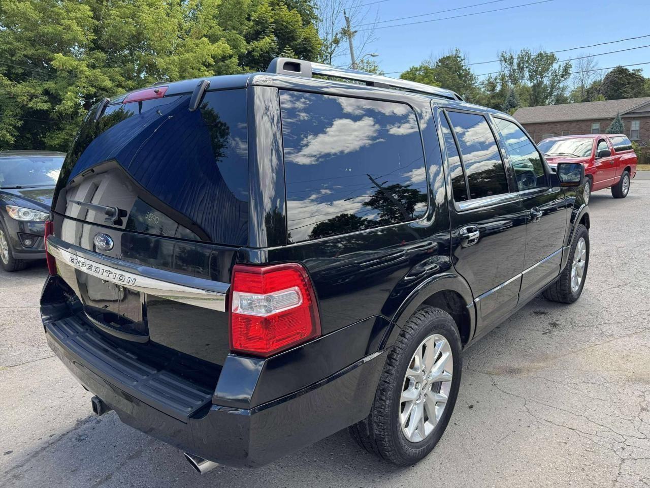 2017 Ford Expedition 4WD 4dr Limited Photo