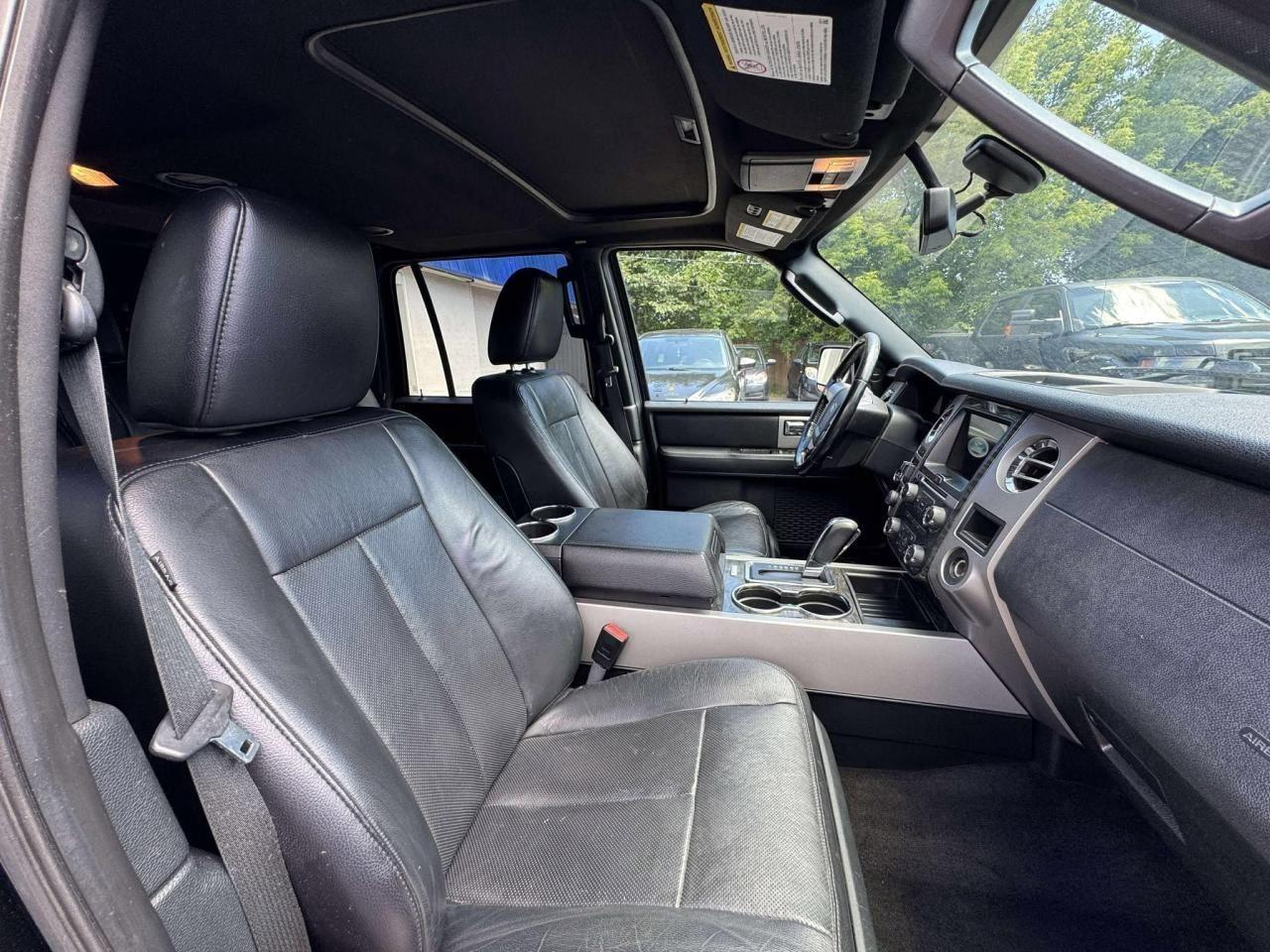 2017 Ford Expedition 4WD 4dr Limited Photo