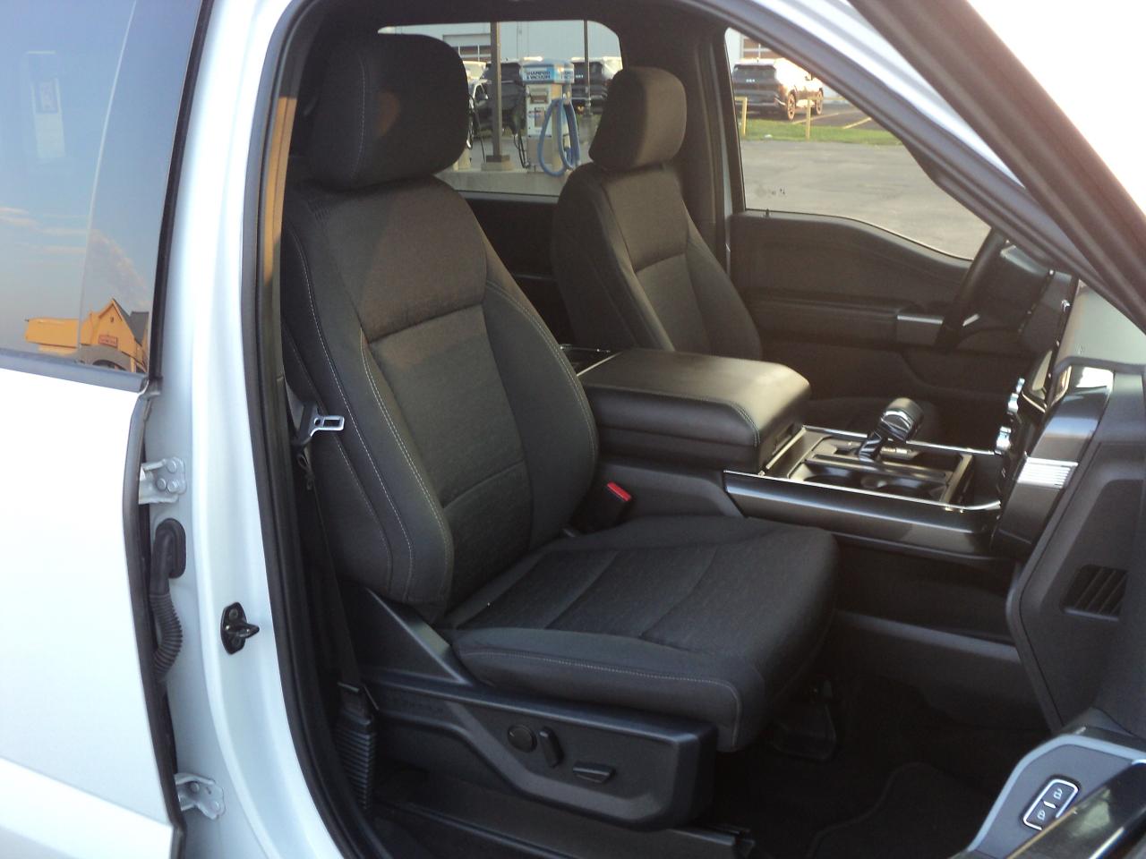 2022 Ford F-150 XLT SuperCrew 4WD 2.7L6cyl 5.5' Box HeatedSeats - Photo #12