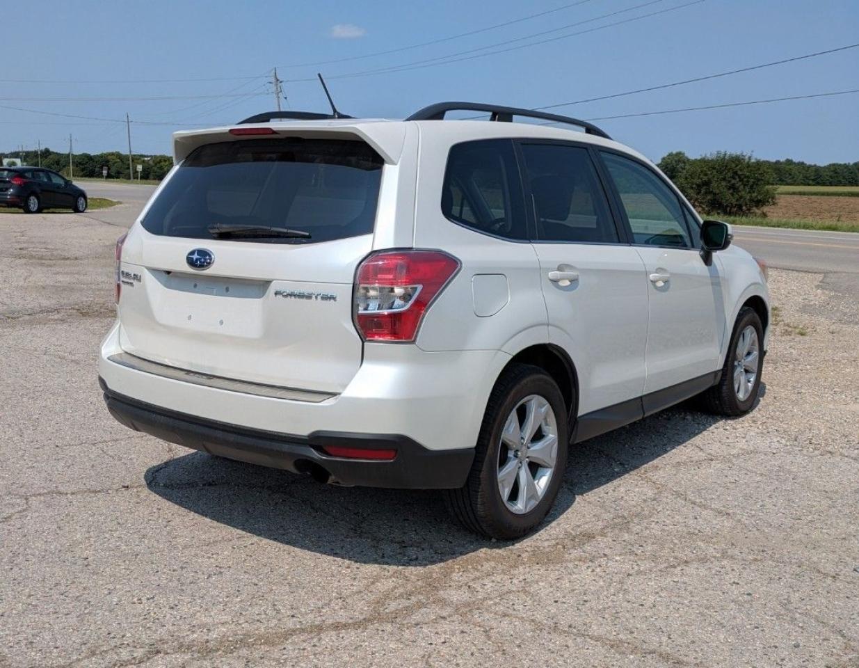 2014 Subaru Forester i Touring - Photo #5