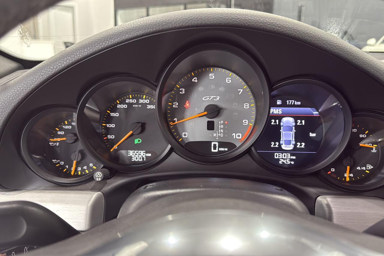 2014 Porsche 911 GT3 - Photo #7