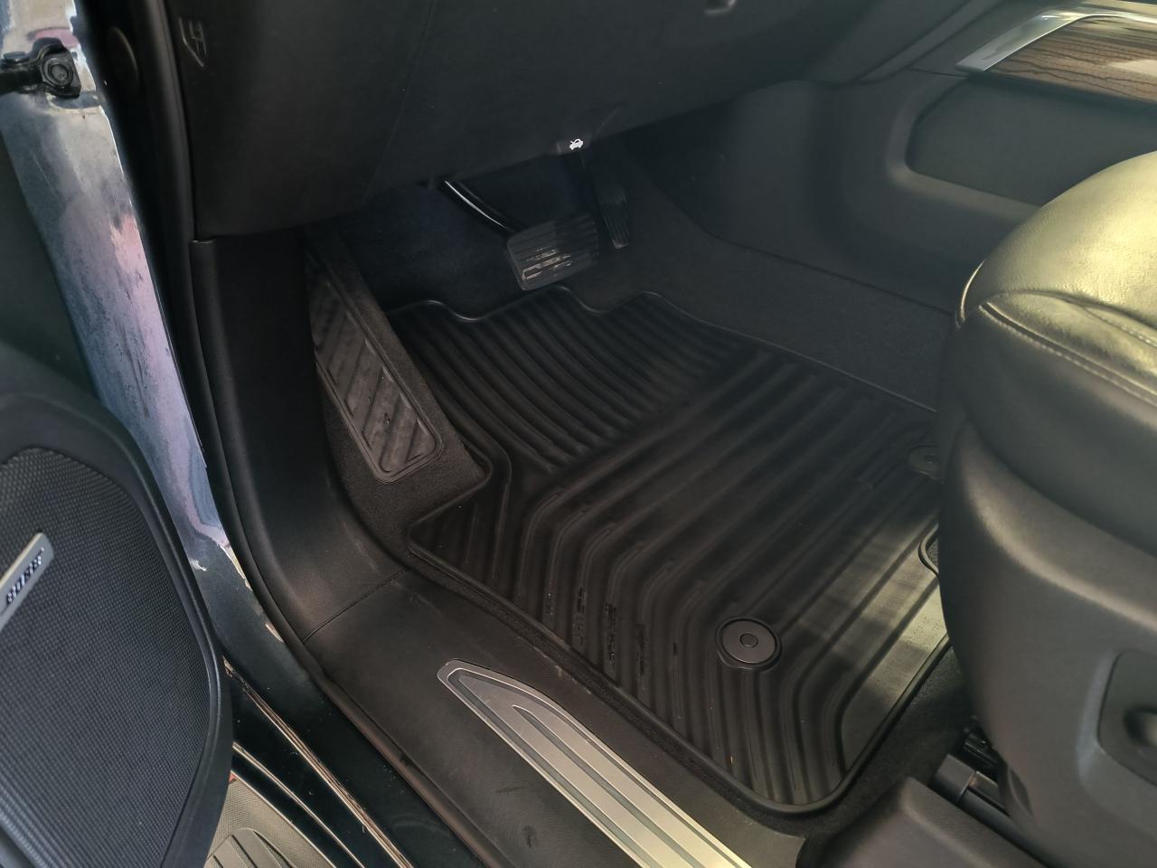 2019 Chevrolet Silverado 1500 RST Photo0