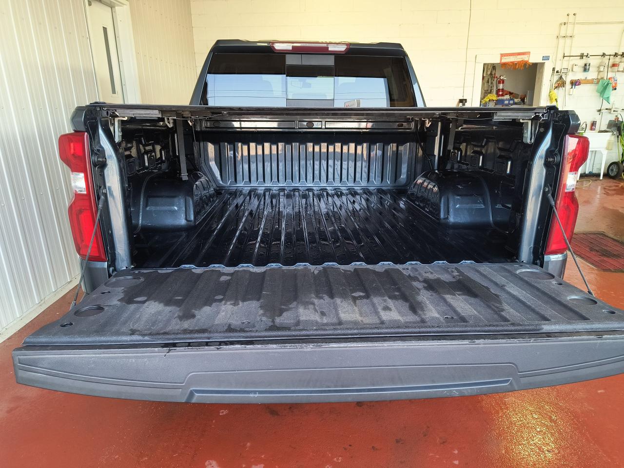 2019 Chevrolet Silverado 1500 RST Photo0