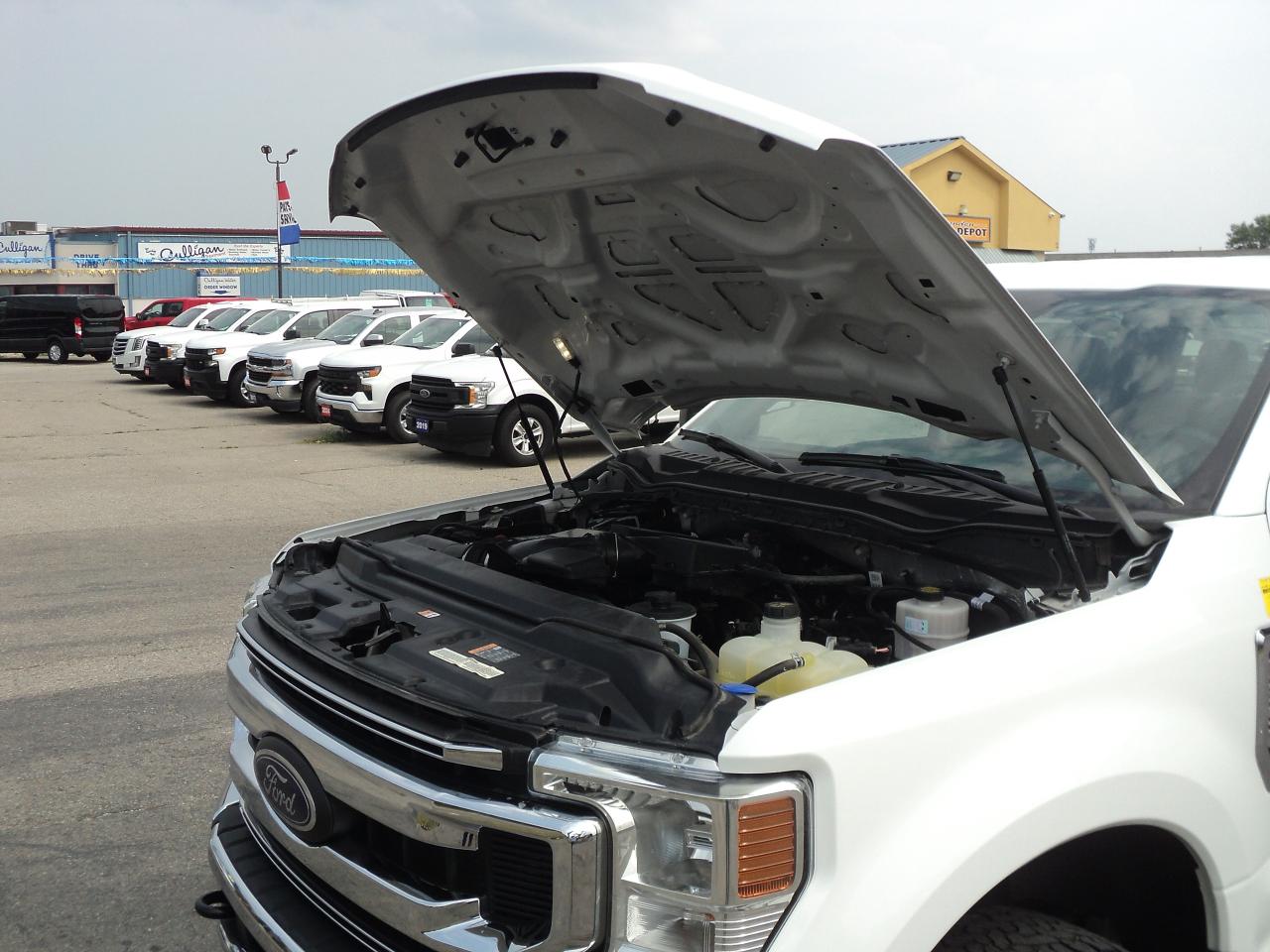 2021 Ford SUPER DUTY F-350 SRW XLT CrewCab 4WD 6.2L8cyl Gas  8' Box BackUpCam - Photo #33