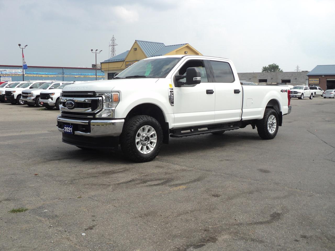 2021 Ford SUPER DUTY F-350 SRW XLT CrewCab 4WD 6.2L8cyl Gas  8' Box BackUpCam - Photo #2