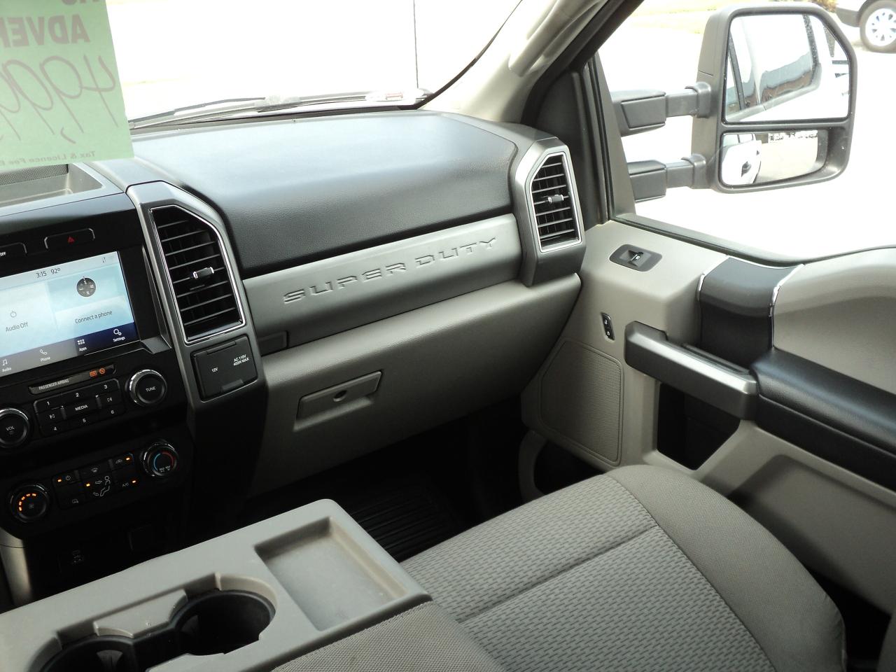 2021 Ford SUPER DUTY F-350 SRW XLT CrewCab 4WD 6.2L8cyl Gas  8' Box BackUpCam - Photo #17