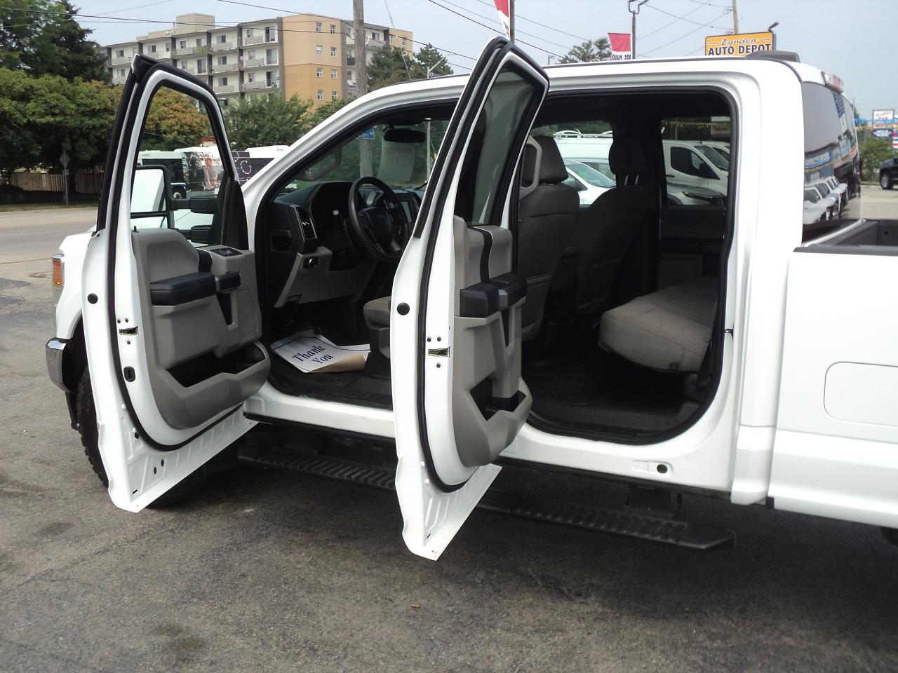 2021 Ford SUPER DUTY F-350 SRW XLT CrewCab 4WD 6.2L8cyl Gas  8' Box BackUpCam - Photo #10