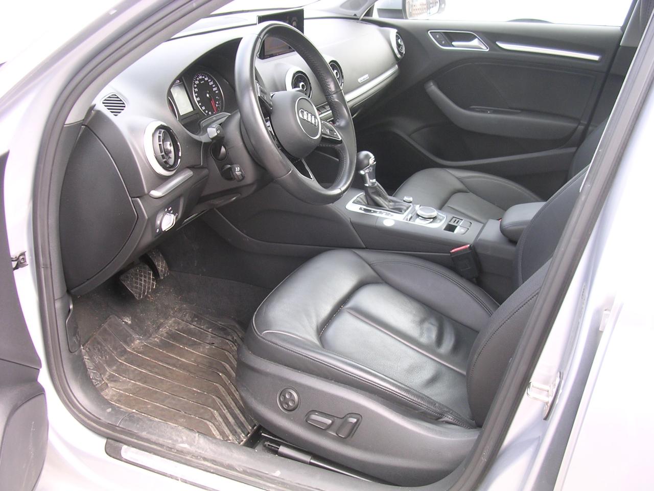 2017 Audi A3 4dr Sdn quattro 2.0T Progressiv - Photo #5