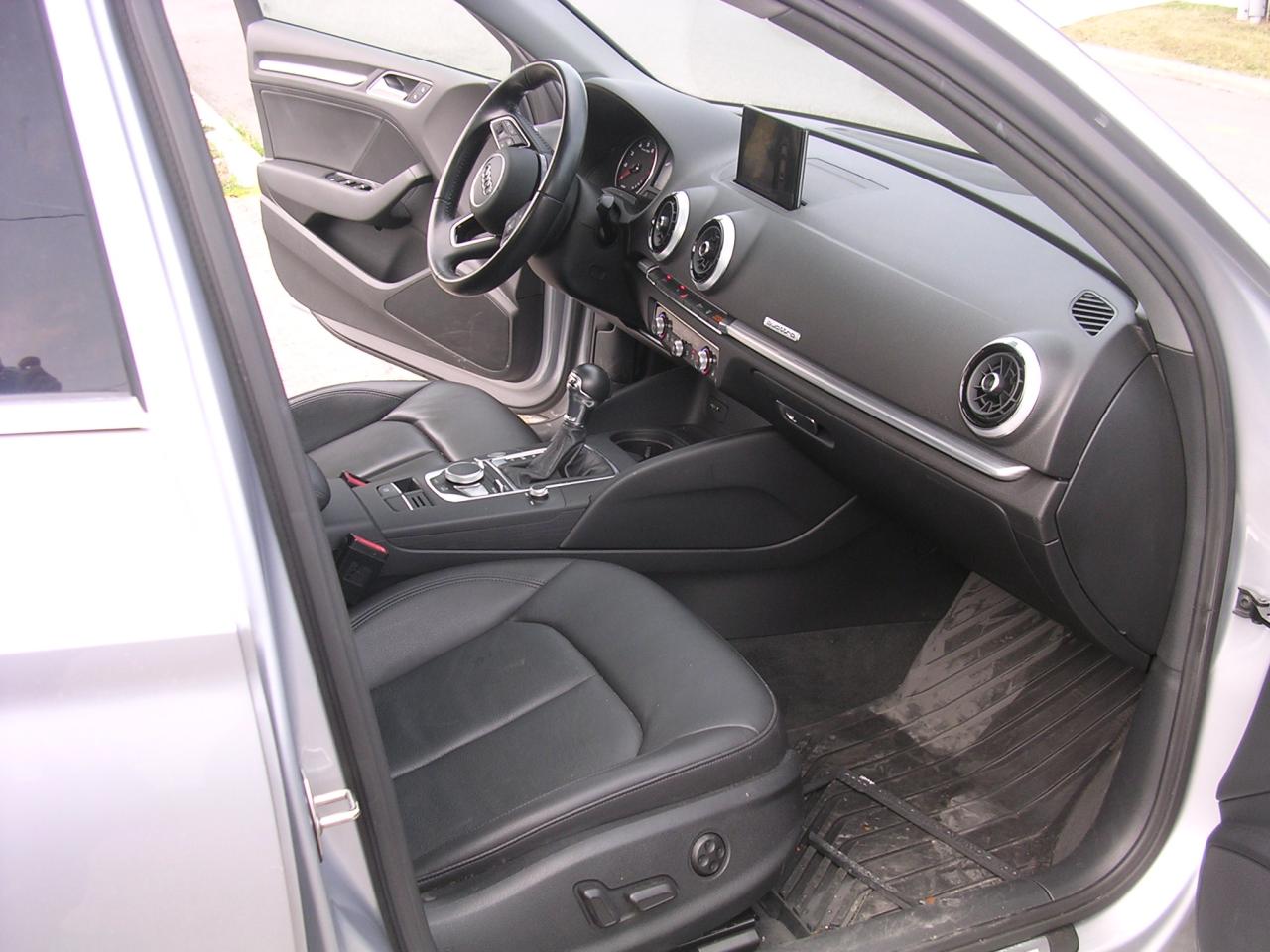 2017 Audi A3 4dr Sdn quattro 2.0T Progressiv - Photo #9