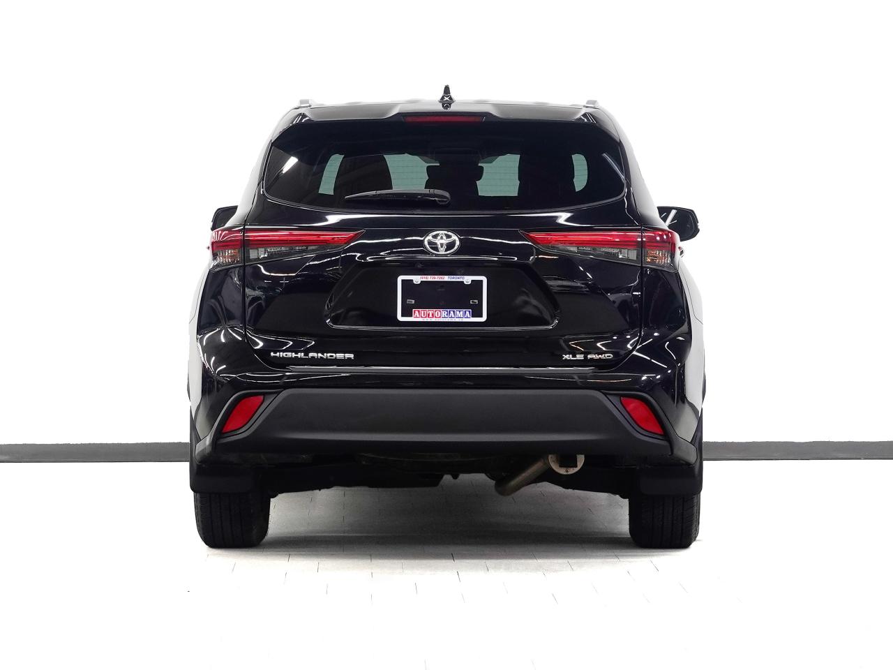 2021 Toyota Highlander XLE | AWD | Leather | Sunroof | BSM | CarPlay