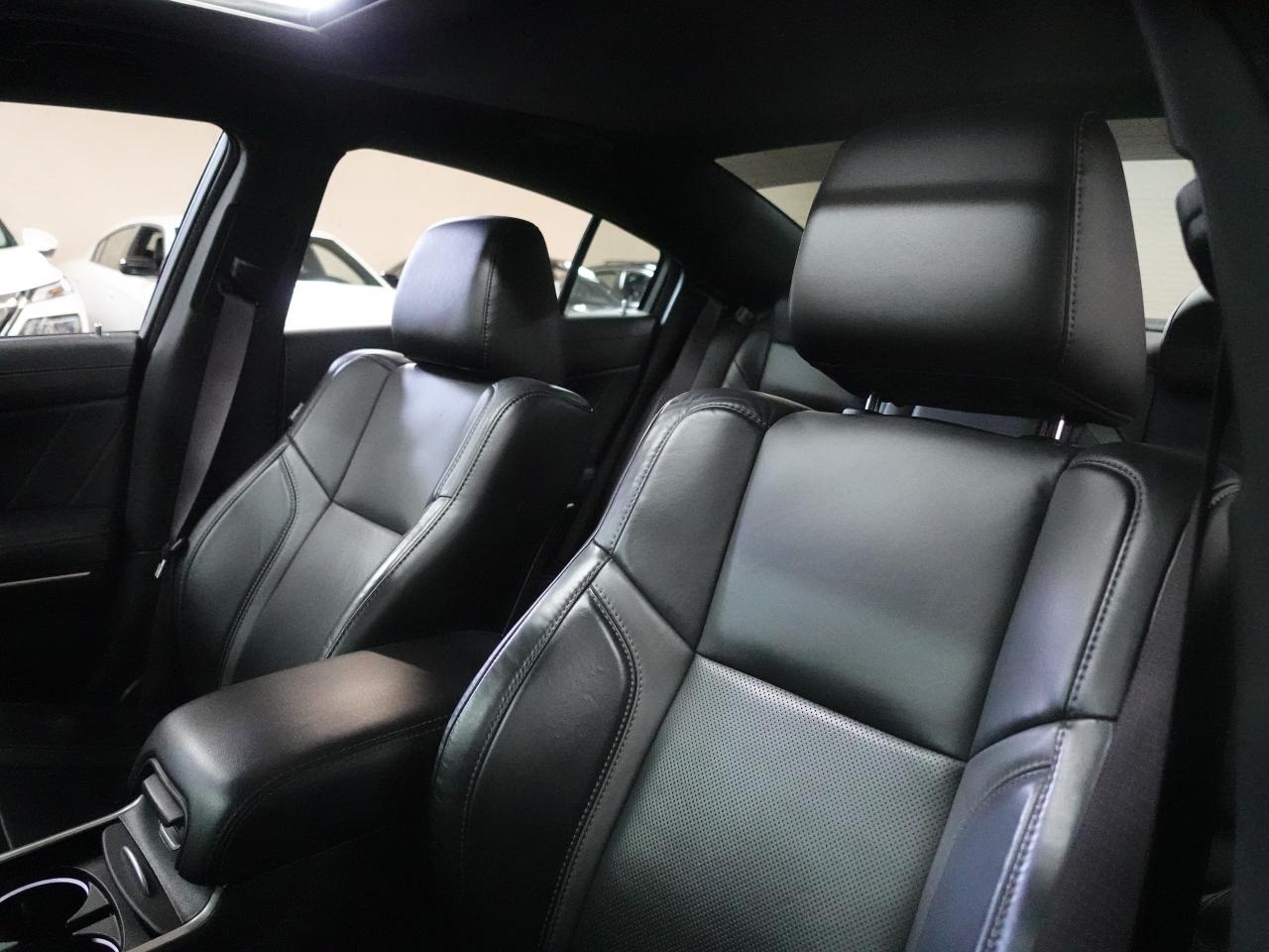 2023 Dodge Charger SXT | AWD | Nav | Leather | Sunroof | CarPlay