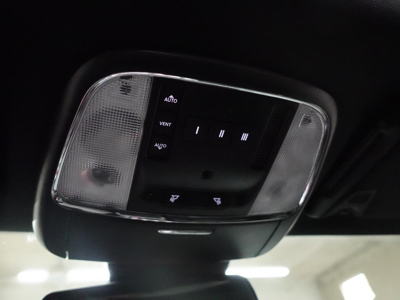 2023 Dodge Charger SXT | AWD | Nav | Leather | Sunroof | CarPlay Photo