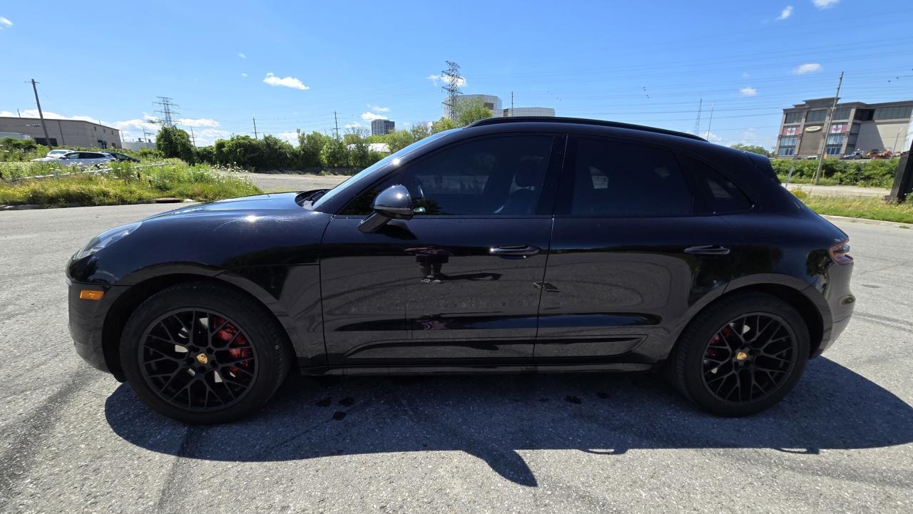 2017 Porsche Macan GTS - Photo #2