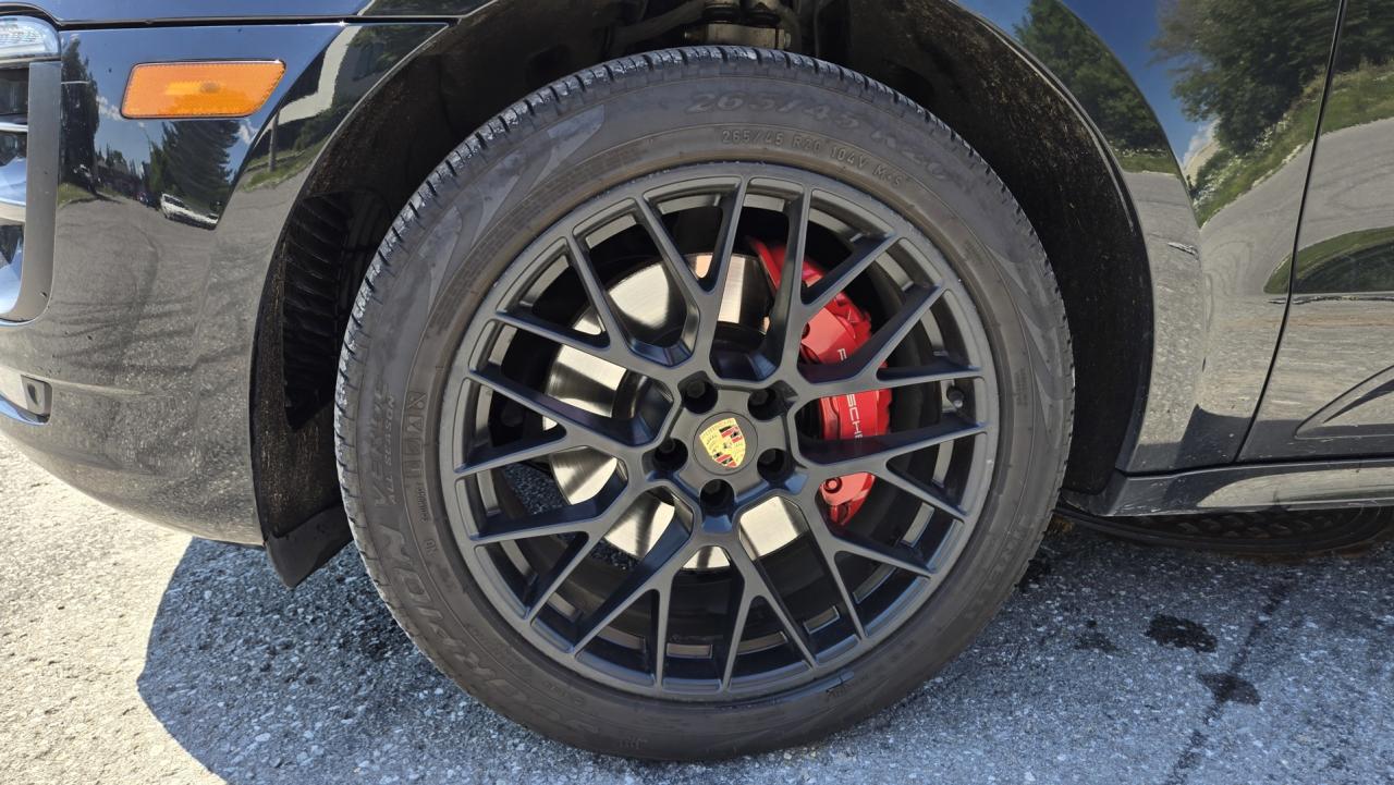 2017 Porsche Macan GTS - Photo #15
