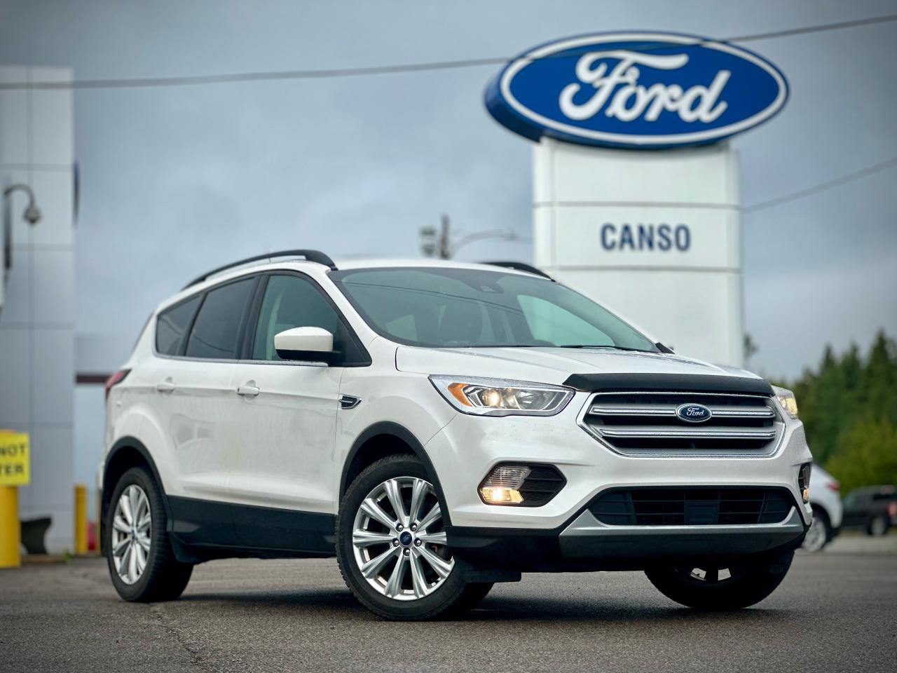 2019 Ford Escape SEL AWD Photo0