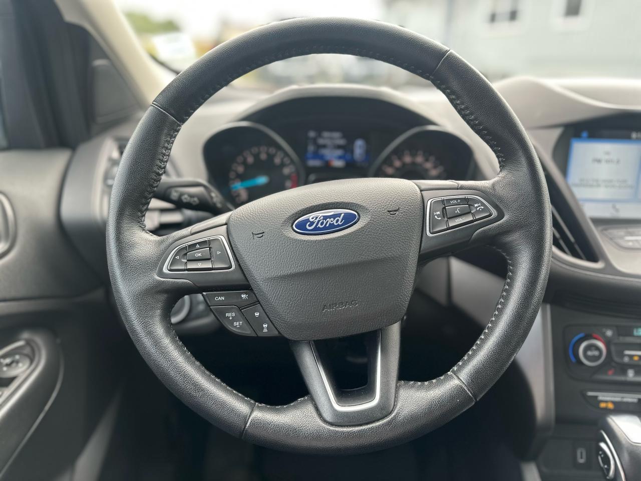 2019 Ford Escape SEL AWD Photo5