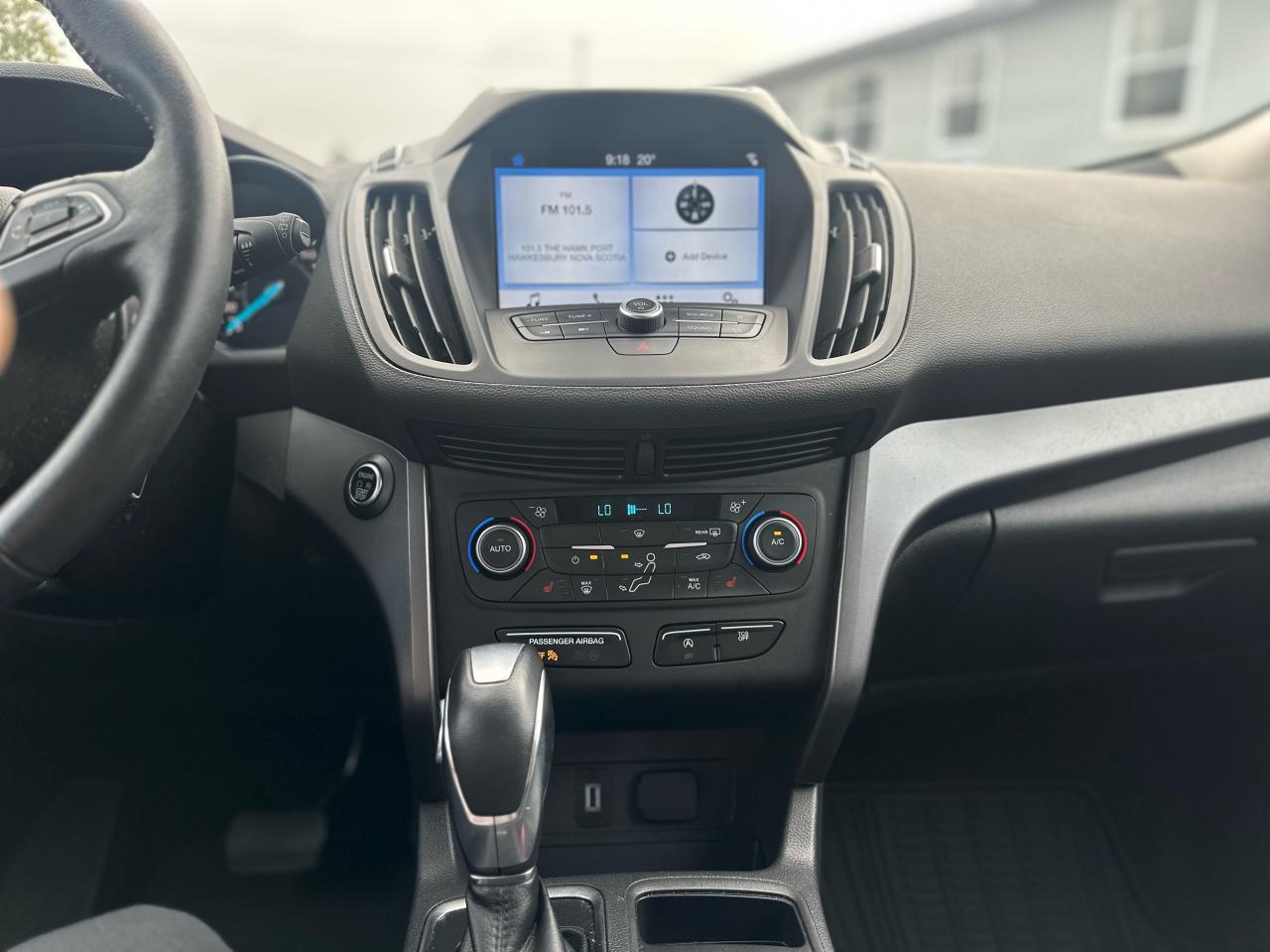 2019 Ford Escape SEL AWD Photo5