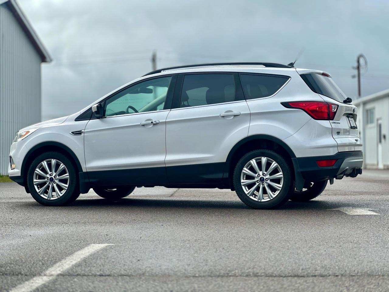2019 Ford Escape SEL AWD Photo4